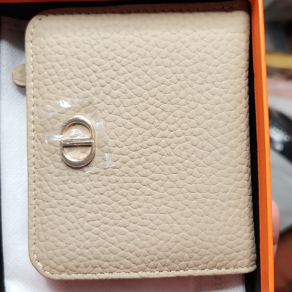 #6695 Perla 💯 ITALIAN LEATHER Wallet "CD" (Mini) NIB w/dustbag - Picture 4 of 4